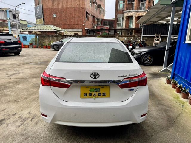 TOYOTA豐田 ALTIS  第4張相片