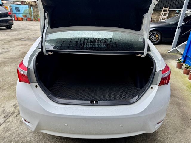 TOYOTA豐田 ALTIS  第11張相片