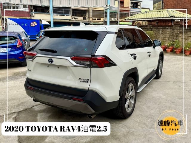 TOYOTA豐田 RAV4  第2張相片
