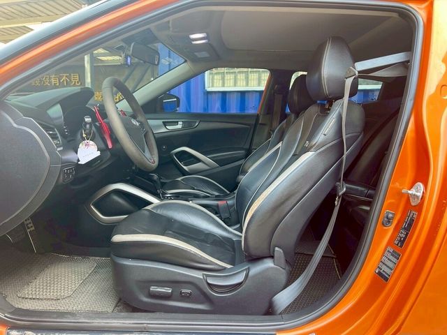 HYUNDAI現代 VELOSTER  第11張相片