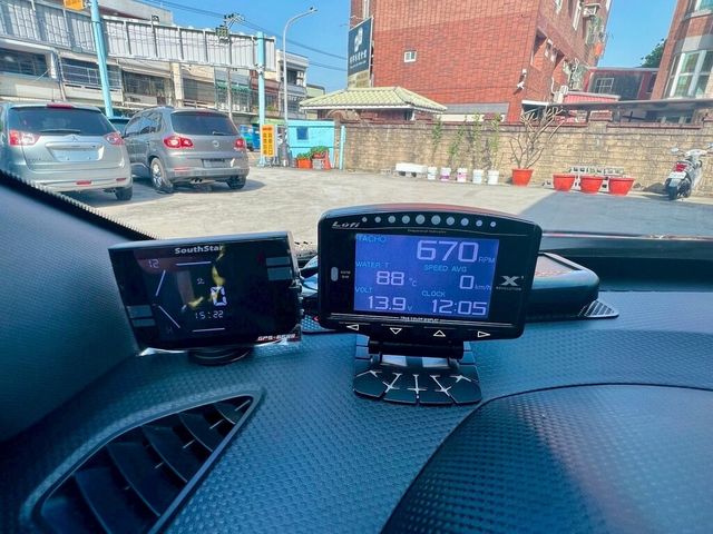 HYUNDAI現代 VELOSTER  第14張相片