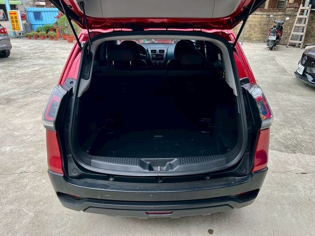 MITSUBISHI三菱 COLT PLUS  第11張相片