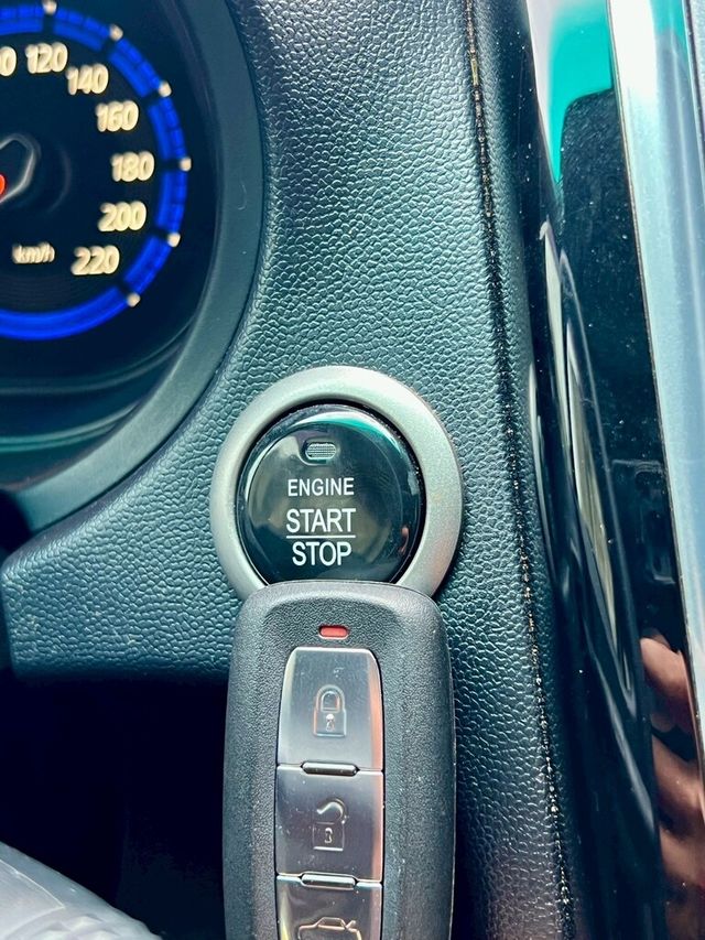 MITSUBISHI三菱 COLT PLUS  第16張相片