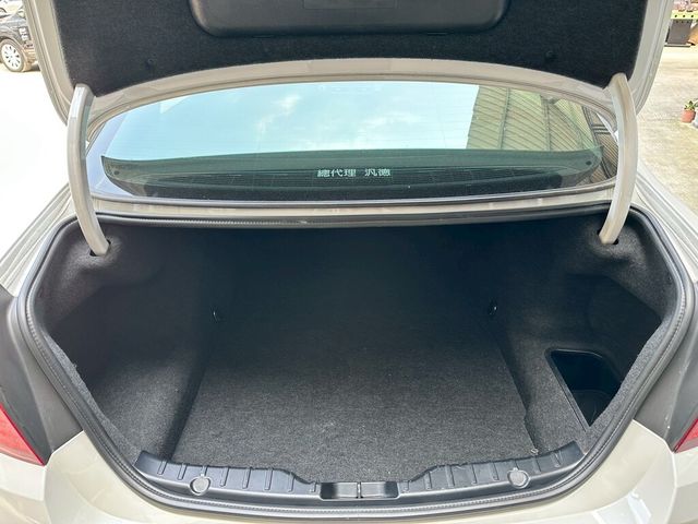 BMW寶馬 520D  第13張相片