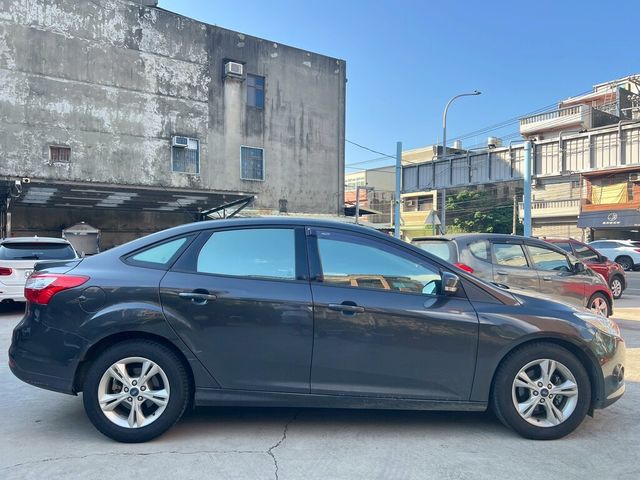 FORD福特 FOCUS  第15張相片