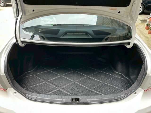 TOYOTA豐田 ALTIS  第14張相片