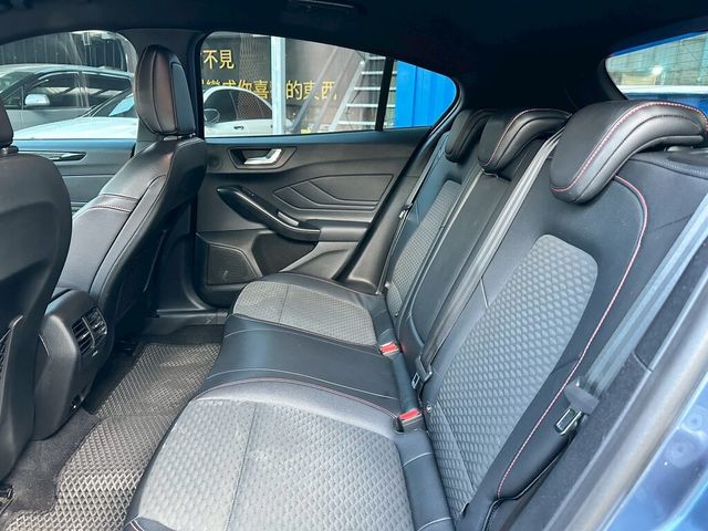 FORD福特 FOCUS ST  第12張相片