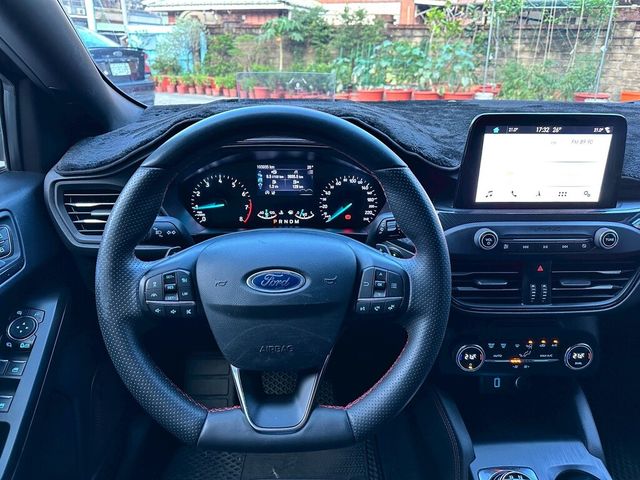 FORD福特 FOCUS ST  第15張相片