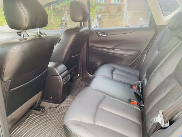 NISSAN日產 TIIDA  第10張相片