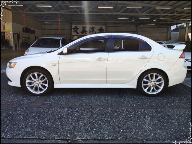 MITSUBISHI三菱 LANCER IO  第2張相片