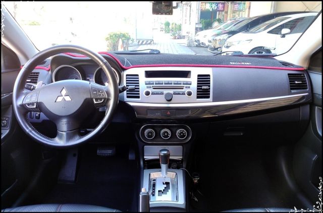 MITSUBISHI三菱 LANCER IO  第8張相片