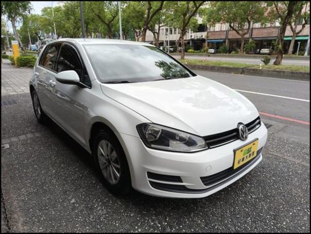 VOLKSWAGEN福斯 GOLF  第2張相片