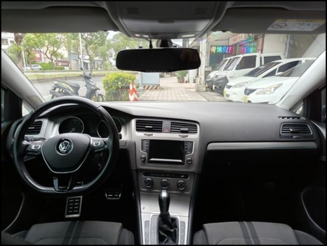VOLKSWAGEN福斯 GOLF  第7張相片