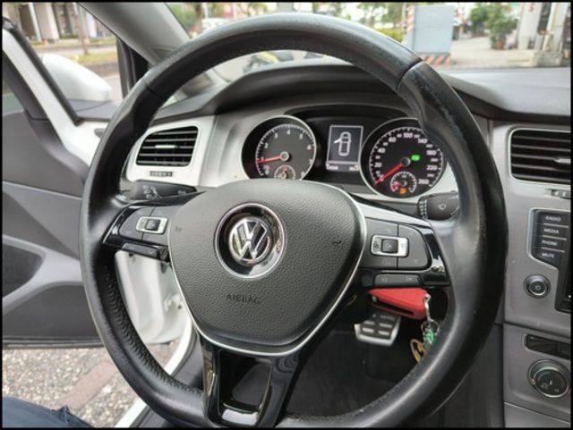 VOLKSWAGEN福斯 GOLF  第8張相片