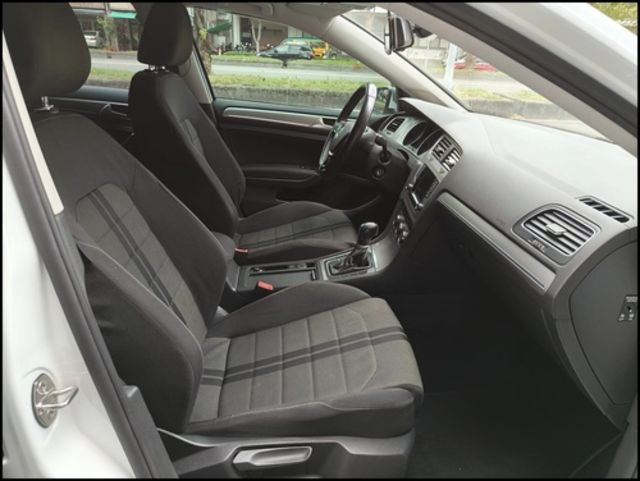 VOLKSWAGEN福斯 GOLF  第11張相片