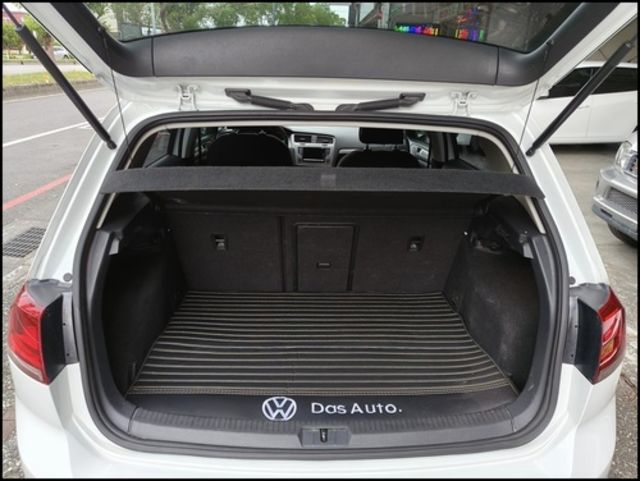 VOLKSWAGEN福斯 GOLF  第14張相片