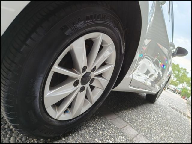 VOLKSWAGEN福斯 GOLF  第15張相片