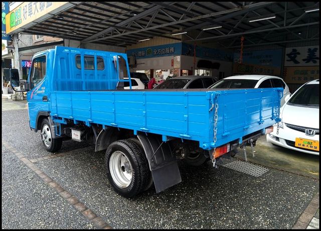 MITSUBISHI三菱 CANTER  第4張相片