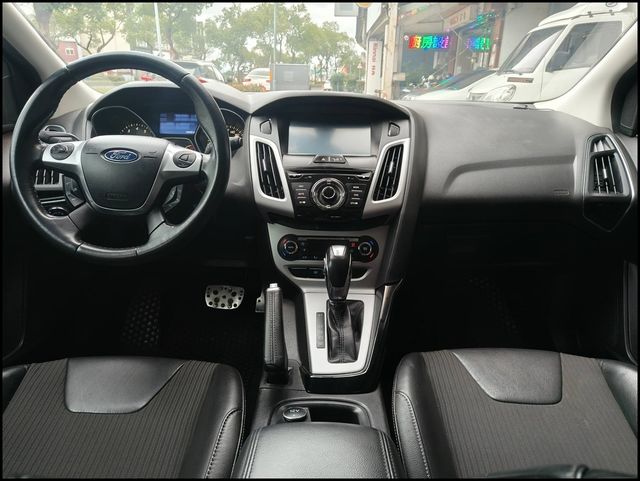 FORD福特 FOCUS  第6張相片