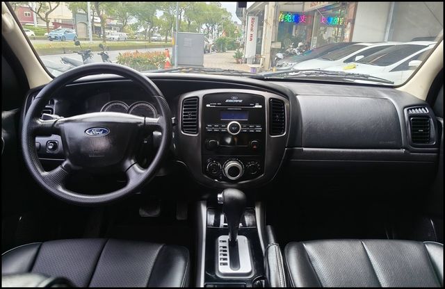 FORD福特 ESCAPE  第6張相片
