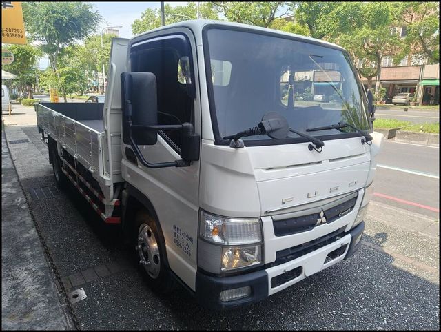 MITSUBISHI三菱 CANTER  第2張相片