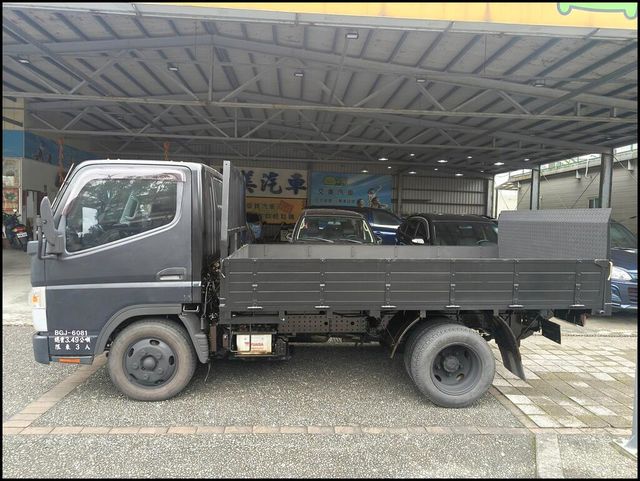 MITSUBISHI三菱 CANTER  第3張相片