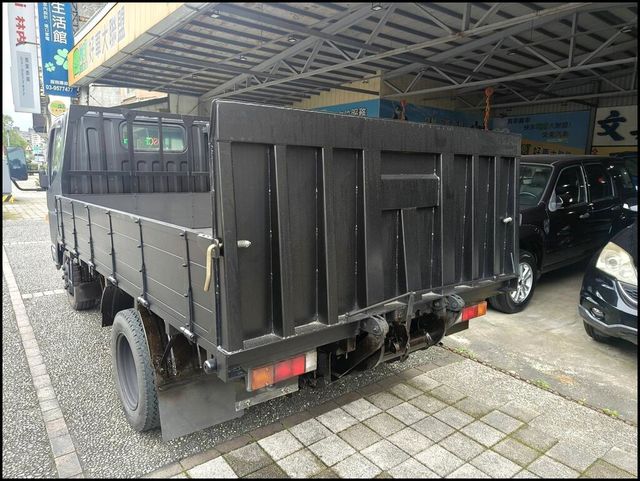 MITSUBISHI三菱 CANTER  第4張相片