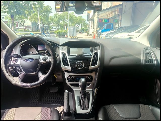 FORD福特 FOCUS  第6張相片