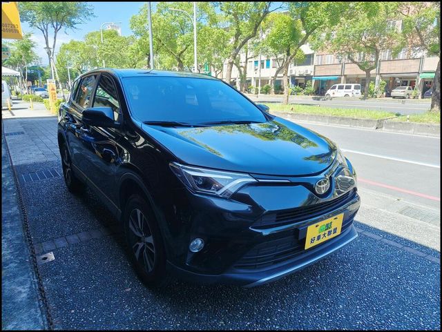TOYOTA豐田 RAV4  第2張相片