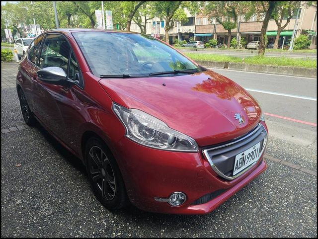 PEUGEOT寶獅 208  第2張相片