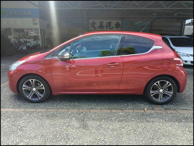 PEUGEOT寶獅 208  第3張相片