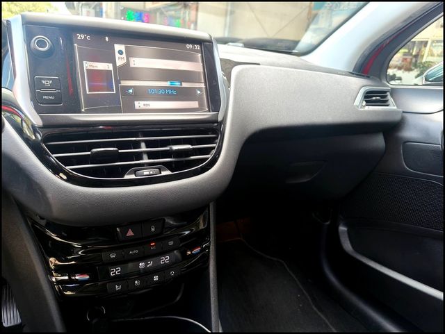 PEUGEOT寶獅 208  第9張相片