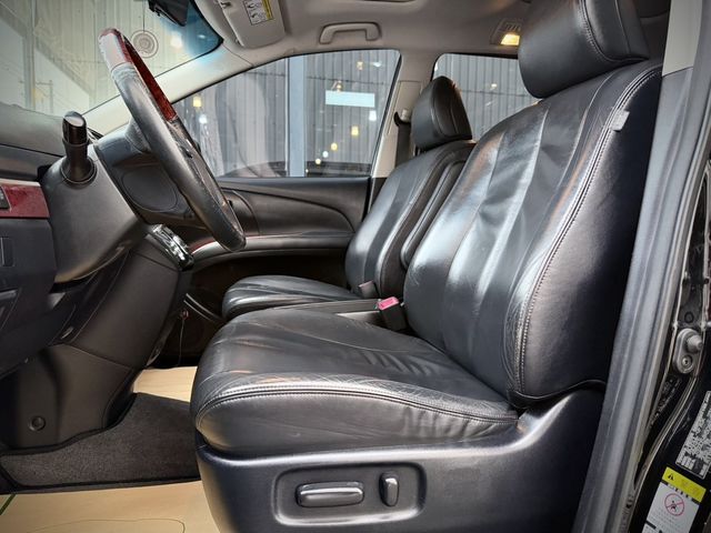 TOYOTA豐田 PREVIA  第7張相片