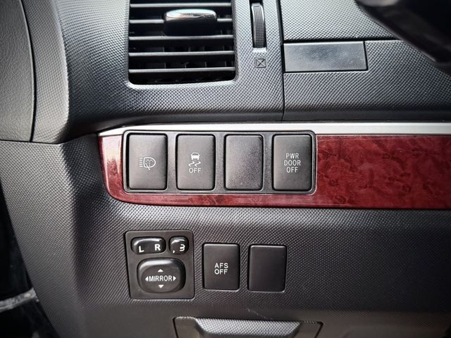 TOYOTA豐田 PREVIA  第14張相片