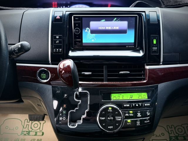 TOYOTA豐田 PREVIA  第15張相片