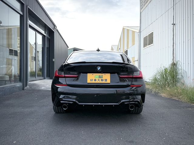 BMW寶馬 330I M SPORT  第4張相片