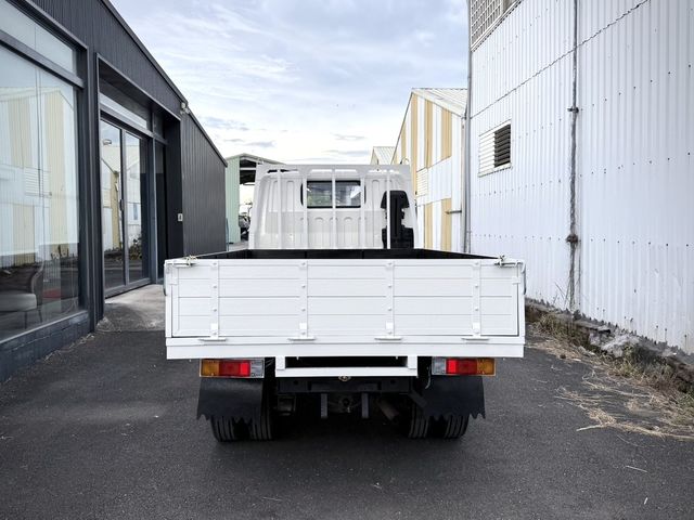 MITSUBISHI三菱 CANTER  第4張相片