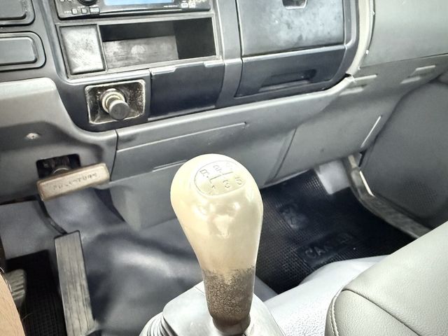 MITSUBISHI三菱 CANTER  第11張相片