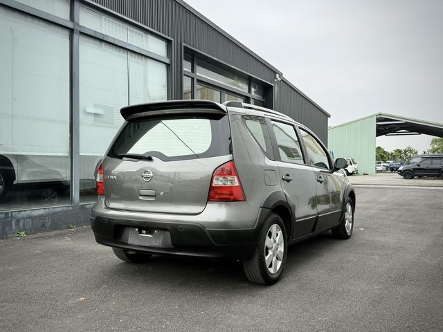 NISSAN日產 LIVINA  第2張相片