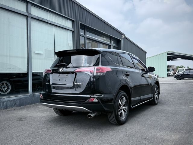 TOYOTA豐田 RAV4  第2張相片