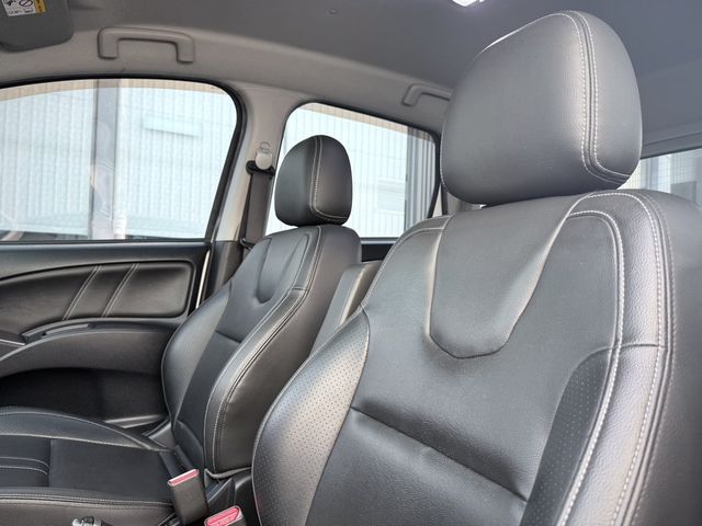 MITSUBISHI三菱 COLT PLUS  第8張相片