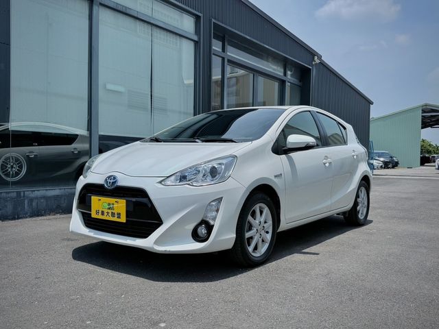 TOYOTA豐田 PRIUS C  第1張相片