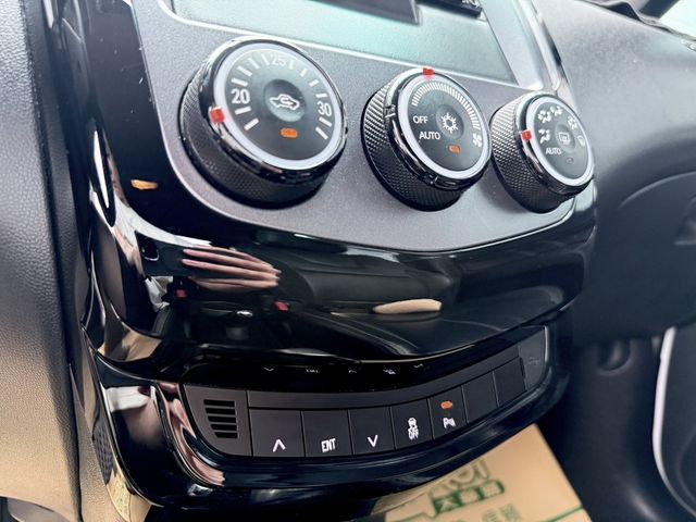 MITSUBISHI三菱 COLT PLUS  第12張相片
