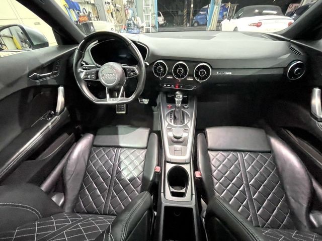 Audi TT  第8張相片