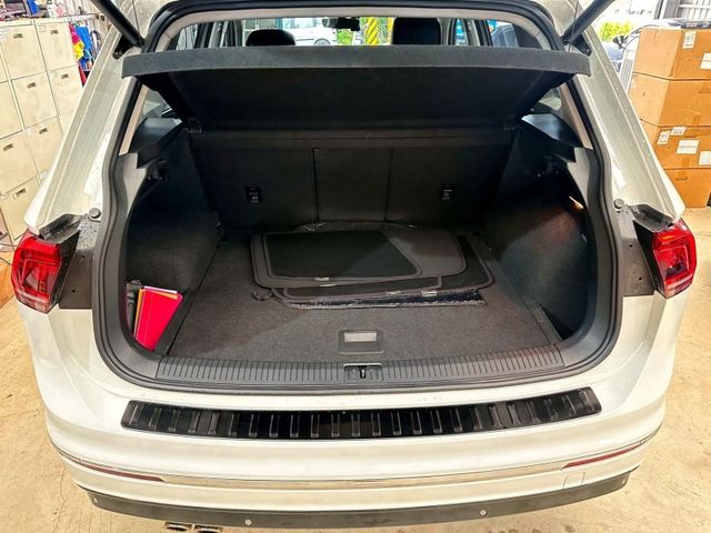 2016年Volkswagen Tiguan 330 TSI Highline 選配R-Line套件 數位儀錶板 ACC跟車 電尾門  Car Play  第3張相片