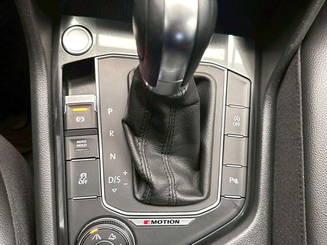 2016年Volkswagen Tiguan 330 TSI Highline 選配R-Line套件 數位儀錶板 ACC跟車 電尾門  Car Play  第8張相片