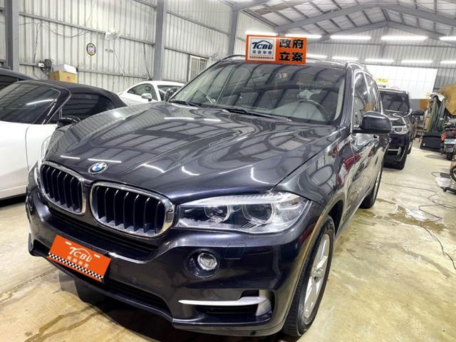 2014年BMW X5 xDrive35i  全景天窗 電尾門 摸門 定速 循跡防滑 雙前電動座椅 記憶座椅  第1張相片