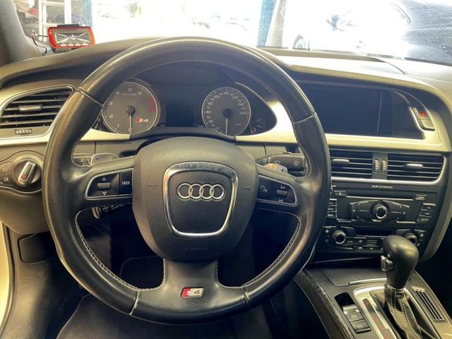Audi S4  第12張相片