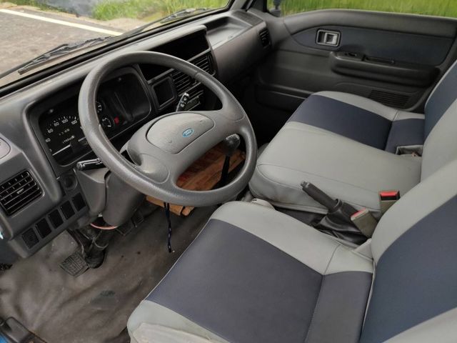 一手車 公里數跑少 標準賺錢車  第7張相片
