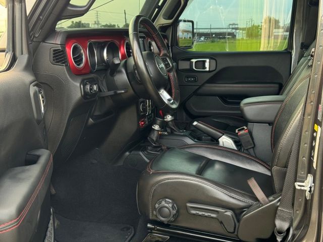 全車行照變更 絞盤/兼供曳引/置放架  配備太多 參考富昱汽車臉書粉絲專頁  第8張相片